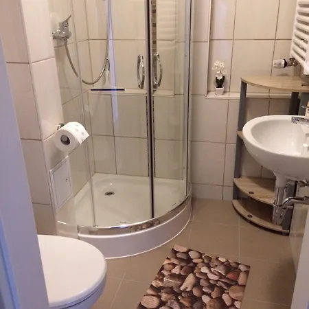 Abelia Gaestehaeuser *